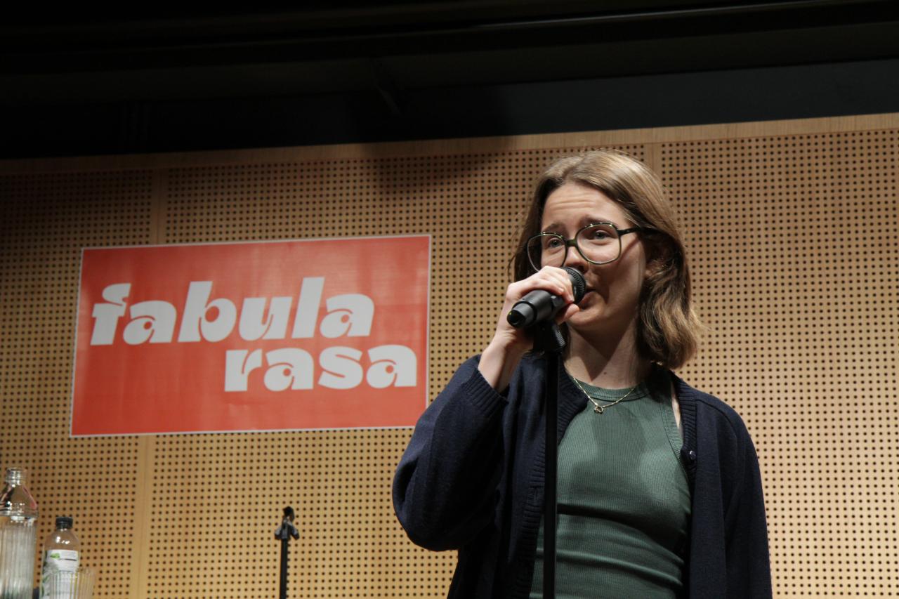 Poetry Slammer*innen in der Bücherei & Spielothek