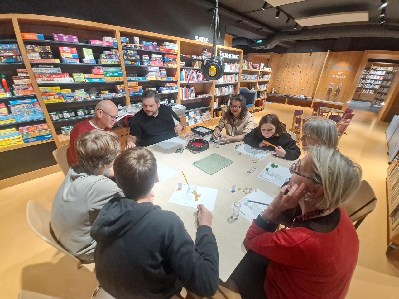 Pen and Paper in der Bücherei & Spielothek