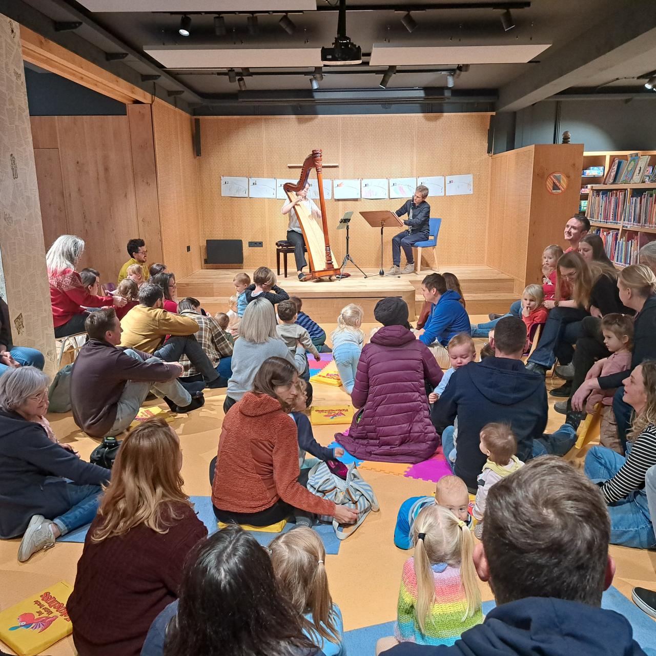 Kuschelkonzert in der Bücherei & Spielothek Telfs