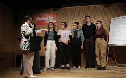 Poetry Slammer*innen in der Bücherei & Spielothek